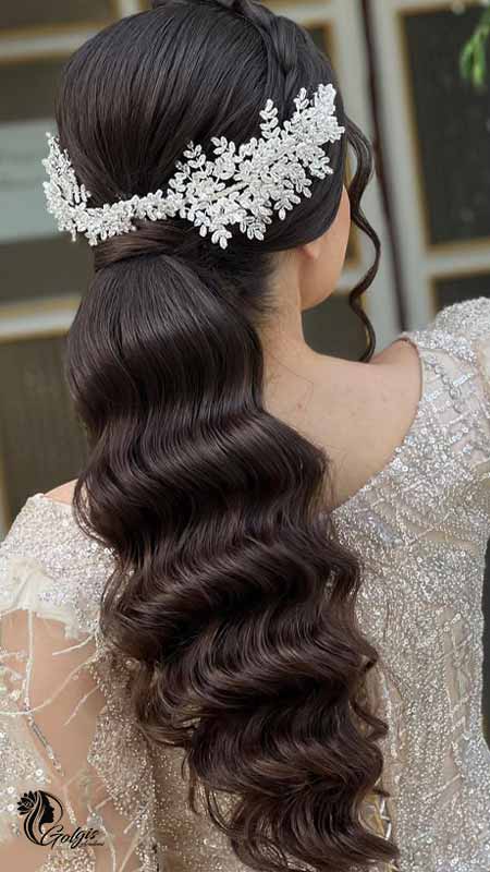 مدل شینیون عروس با موی کرلی