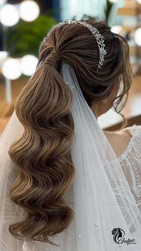 مدل موی عروس باز با تور و تاج